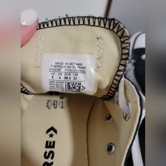 Converse sneakers - Picture 6 of 7